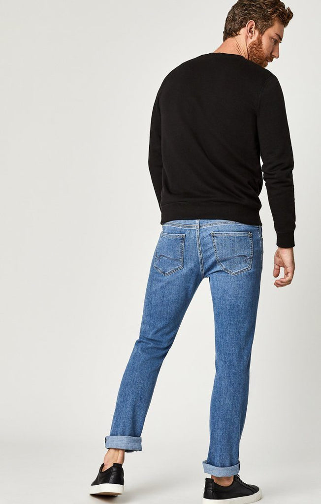 Mavi Men's Zach Jean - Straight Fit, Medium Blue Wash, Five-Pocket Style